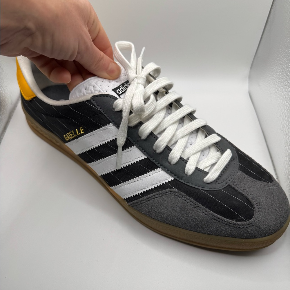 Men’s adidas Gazelle Sneakers in Gray, White & Yellow Heel